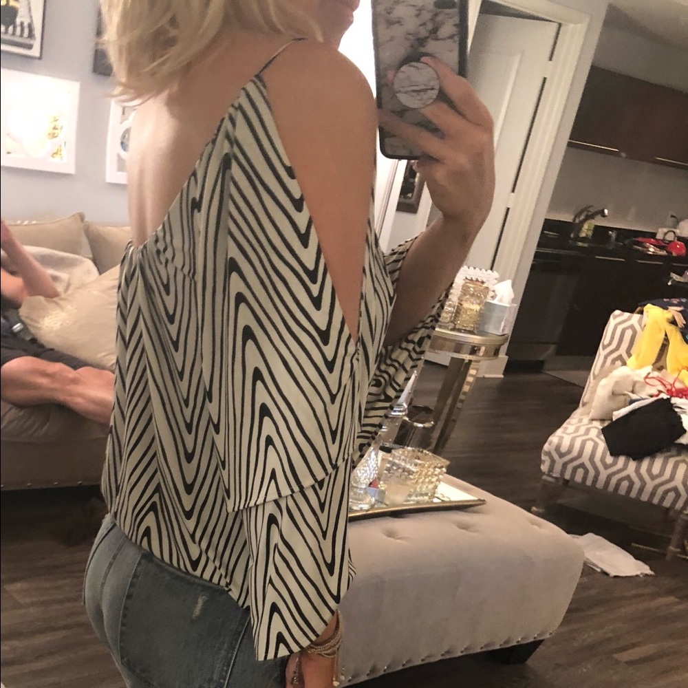 Black/White Pattern Cold Shoulder Top - image 5